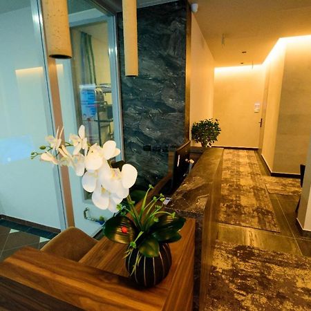 Hotel Zeneli Vlorë Eksteriør billede